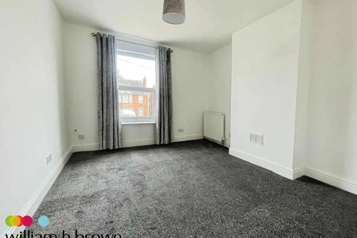 Flat Hayes Road in Clacton-on-Sea