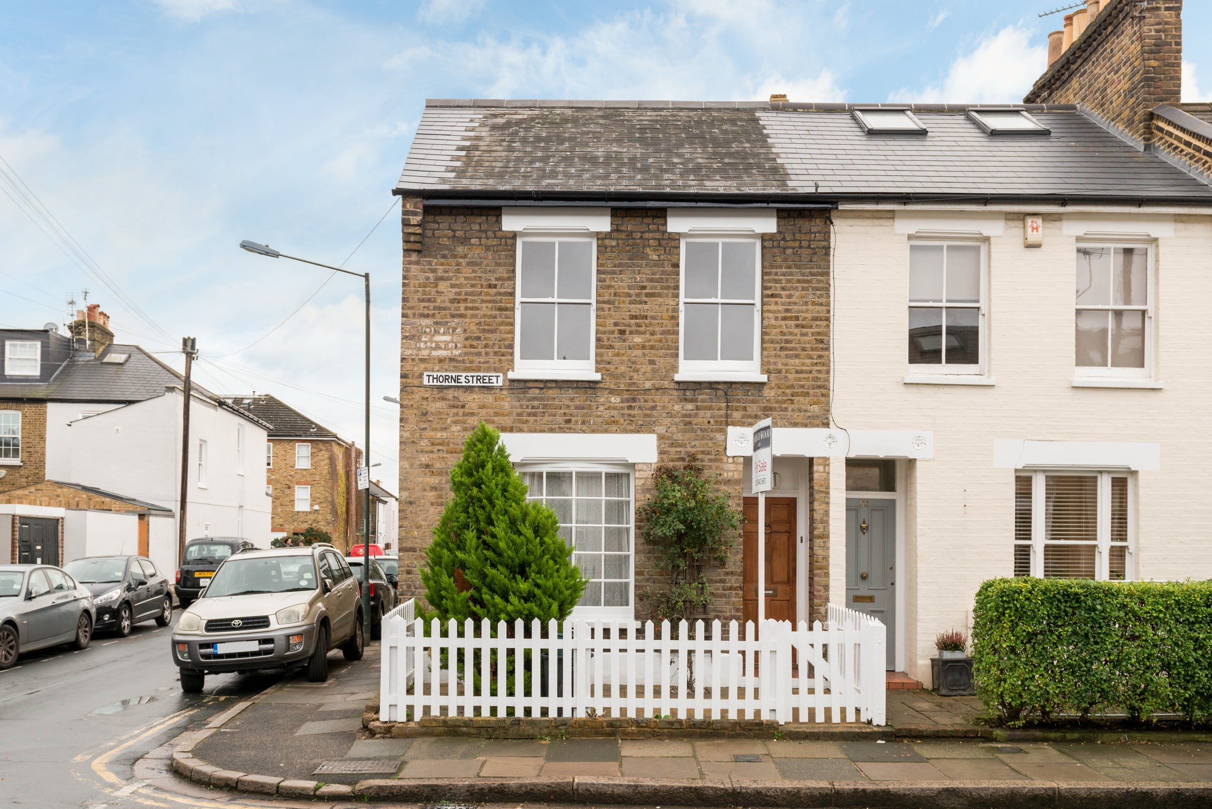 House Thorne Street in Greater London