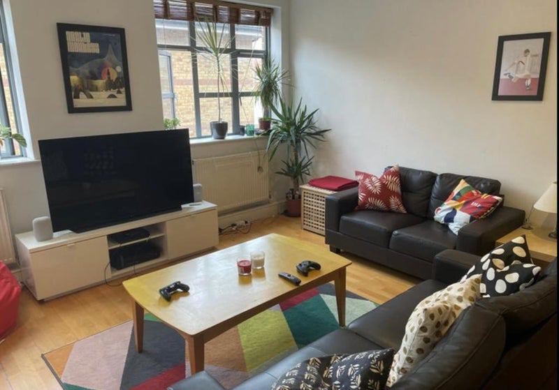 Room Fairclough Street in Greater London