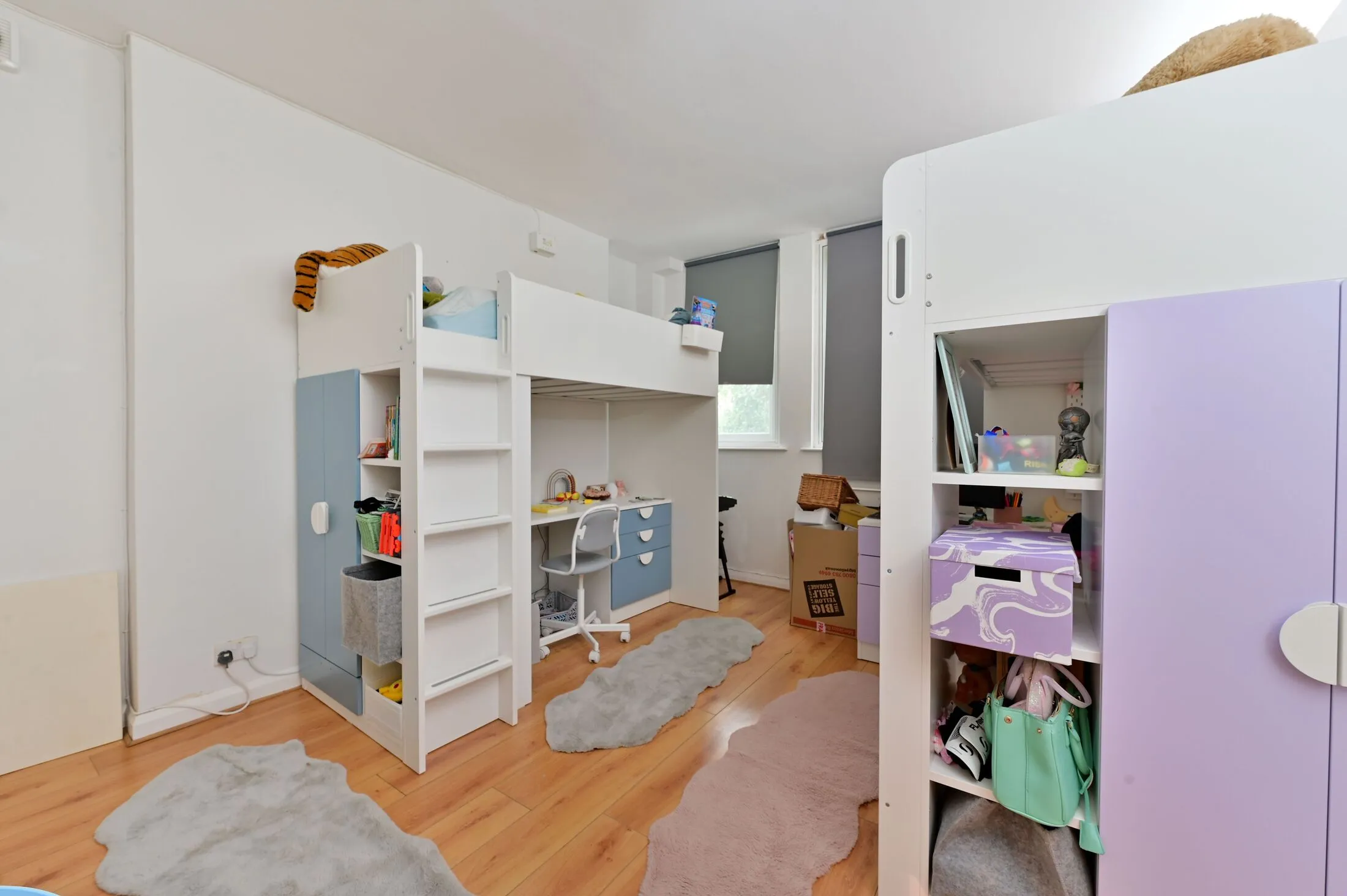 Flat Castelnau in Greater London