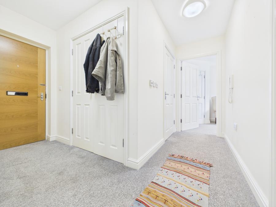 Flat Warwick Square East in Carlisle
