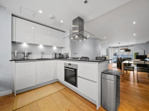Flat Allsop Place in City of Westminster