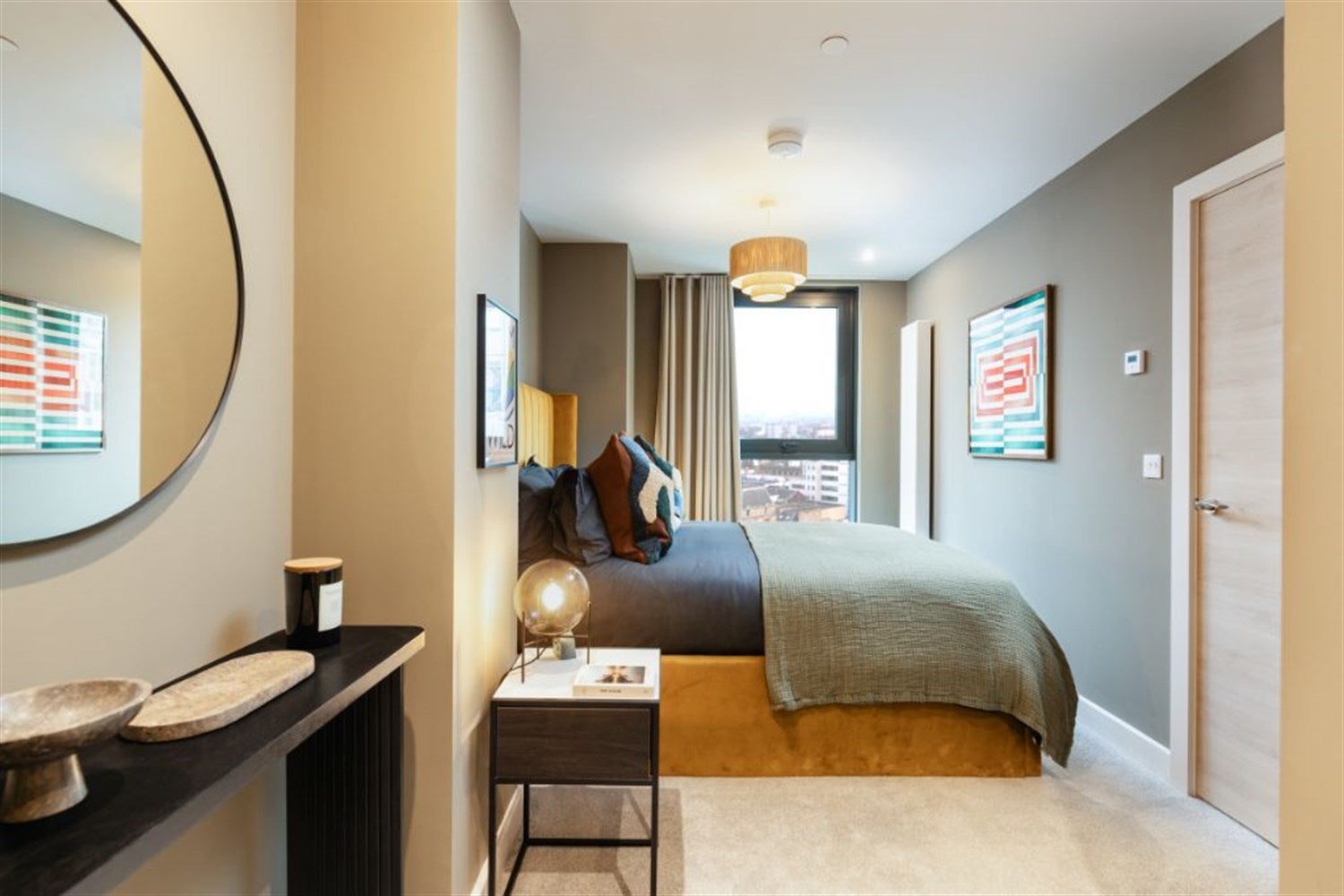 Flat Holland Park Avenue in Greater London