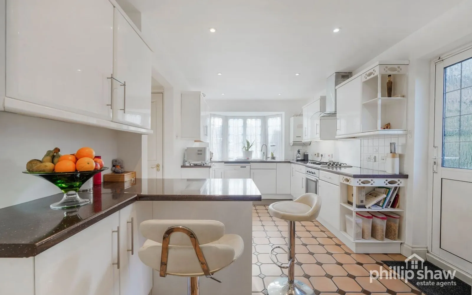 House Mountington Park Close in Greater London