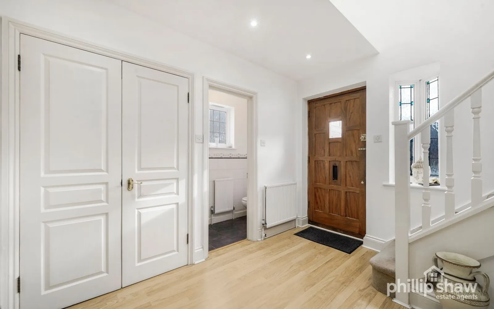 House Mountington Park Close in Greater London