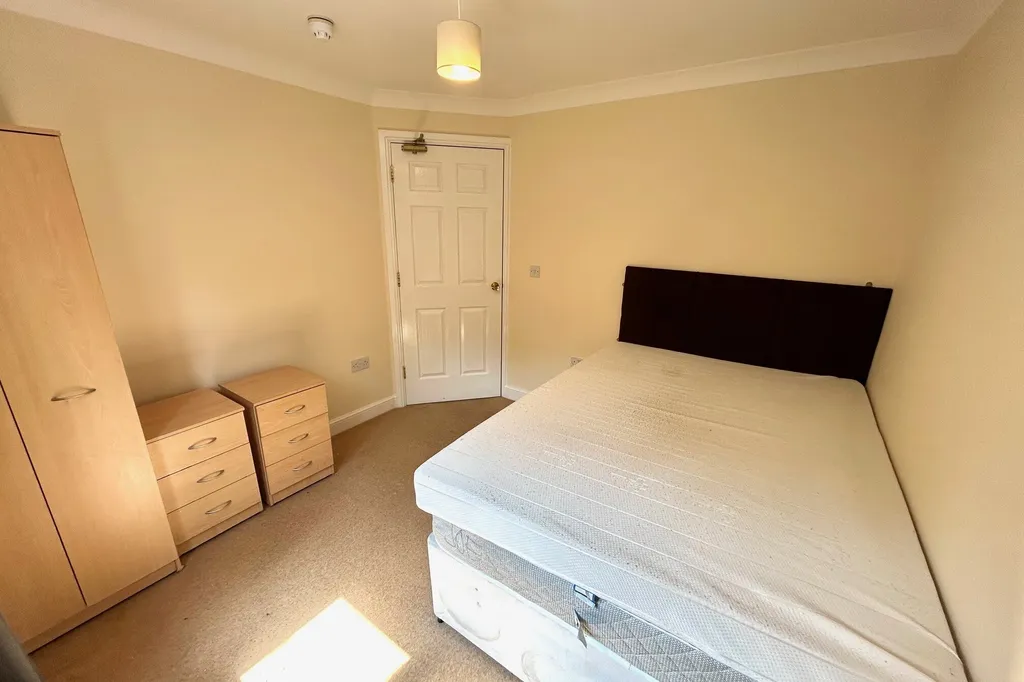 Room Langport Crescent in Milton Keynes