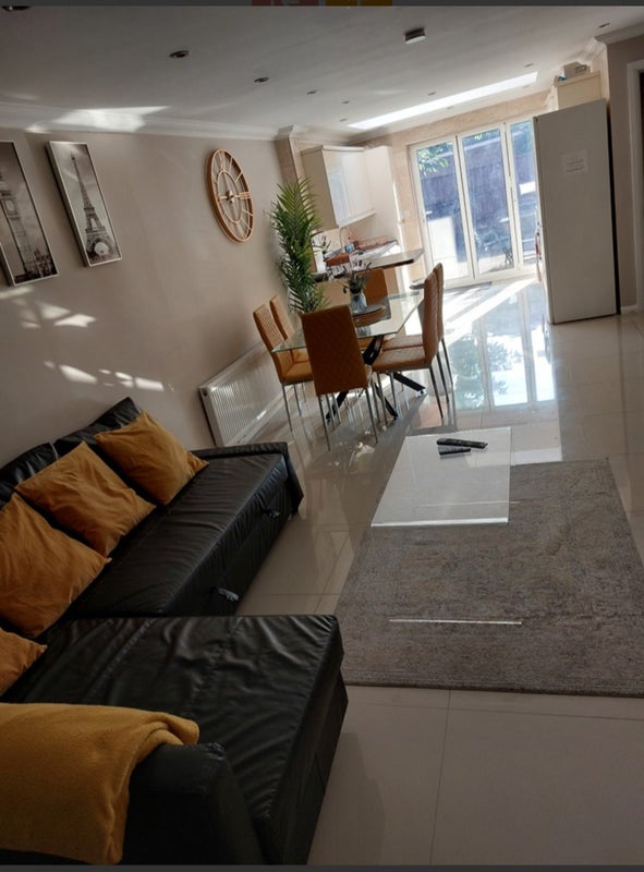 House Arundel Close in Greater London