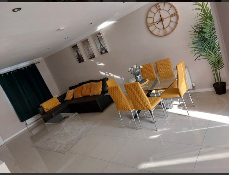 House Arundel Close in Greater London