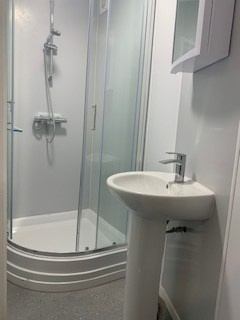 Room Queen Street in Stourbridge