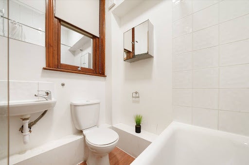 Room Randolph Avenue in City of Westminster