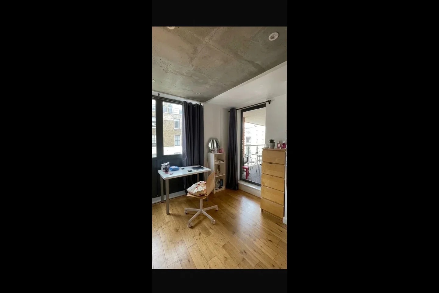 Room Drummond Street in Greater London