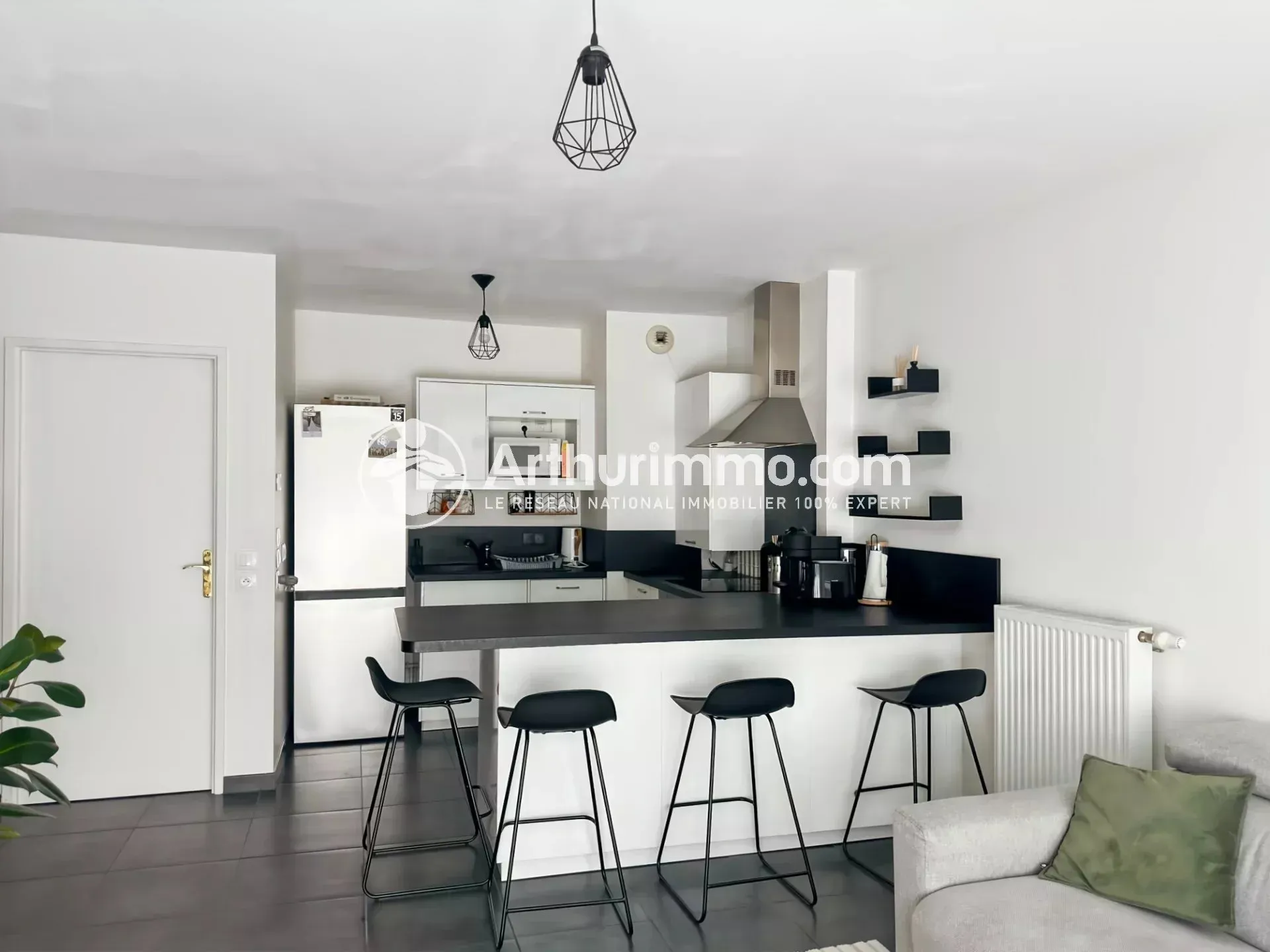 Appartement Avenue Paul Vaillant-Couturier à Paray-Vieille-Poste