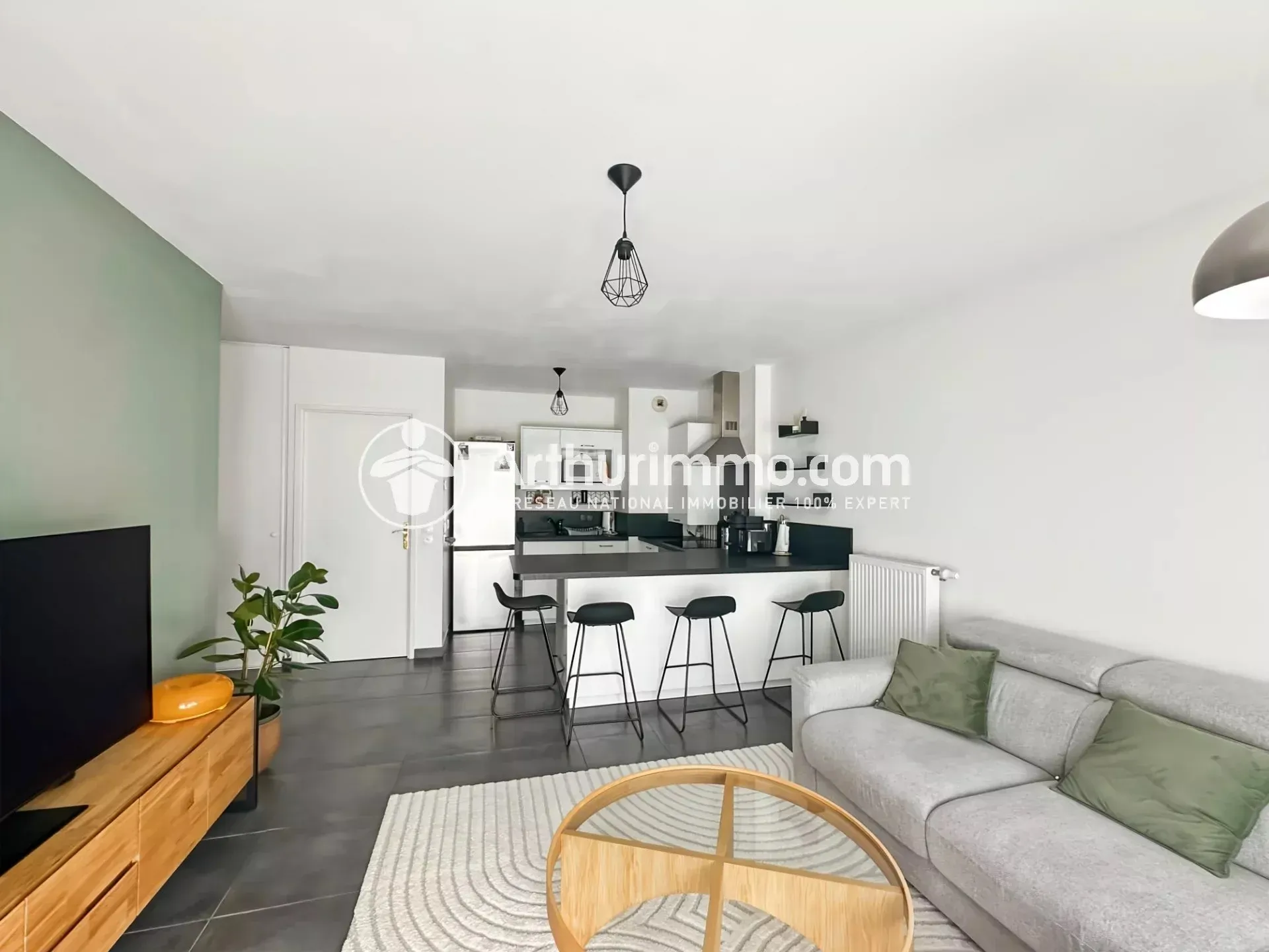 Appartement Avenue Paul Vaillant-Couturier à Paray-Vieille-Poste