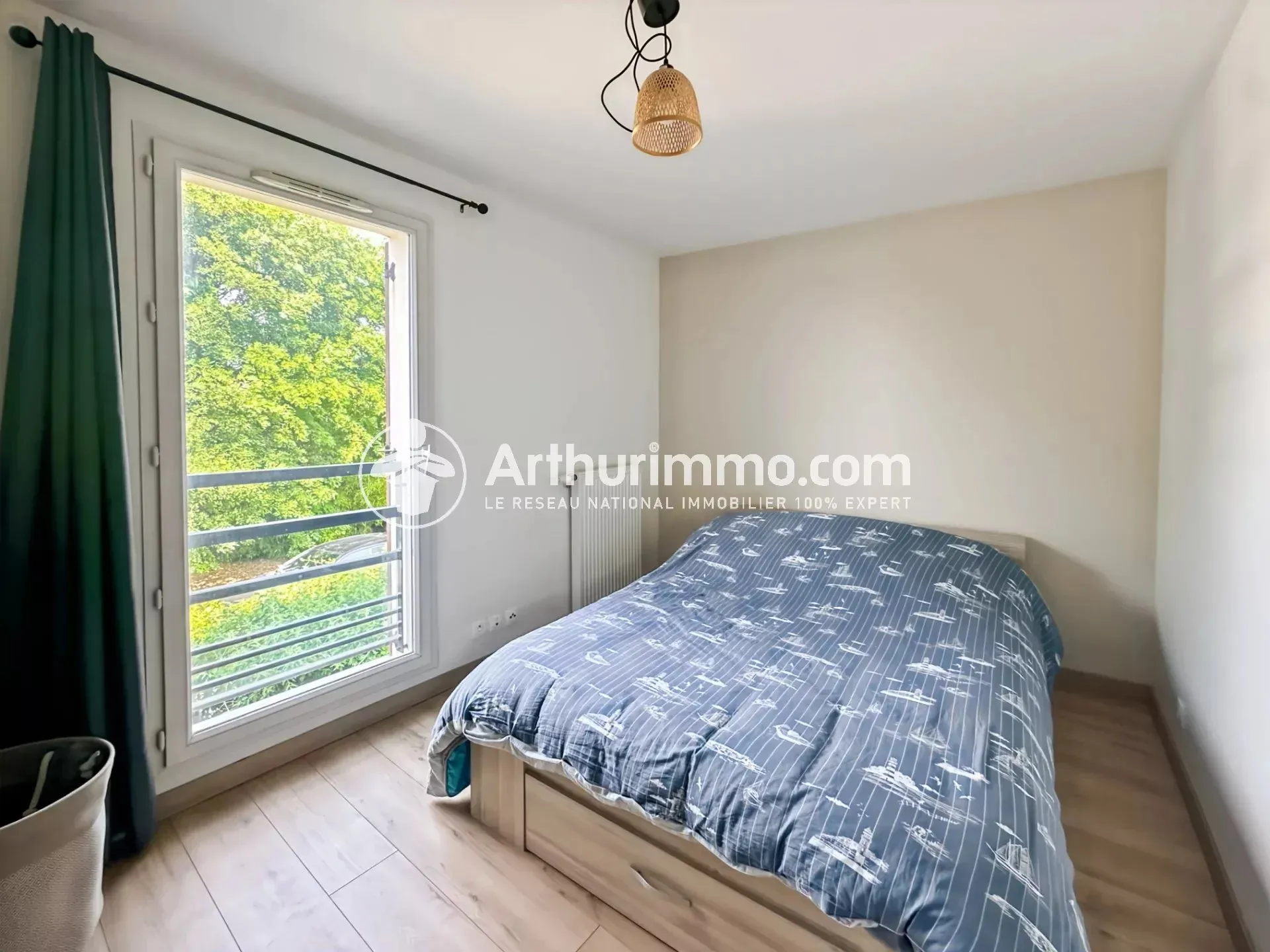 Appartement Avenue Paul Vaillant-Couturier à Paray-Vieille-Poste