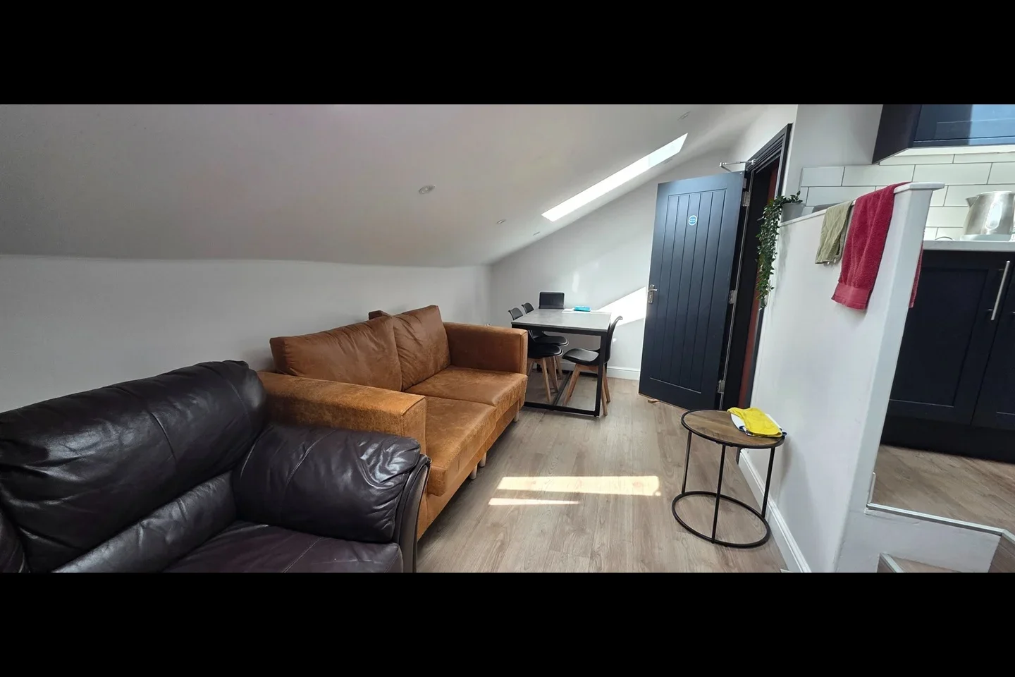 Room Liscard Road in Wallasey
