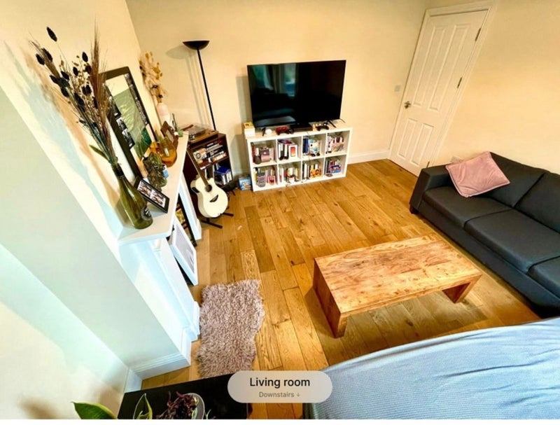 Room Roseberry Gardens in Greater London