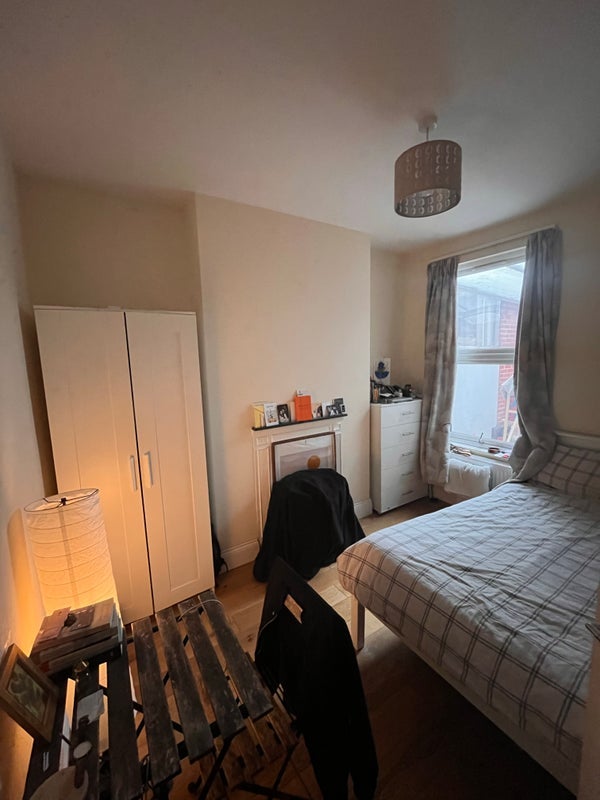 Room Roseberry Gardens in Greater London
