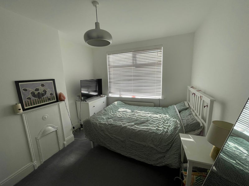 Room Ferndene Grove in Newcastle upon Tyne