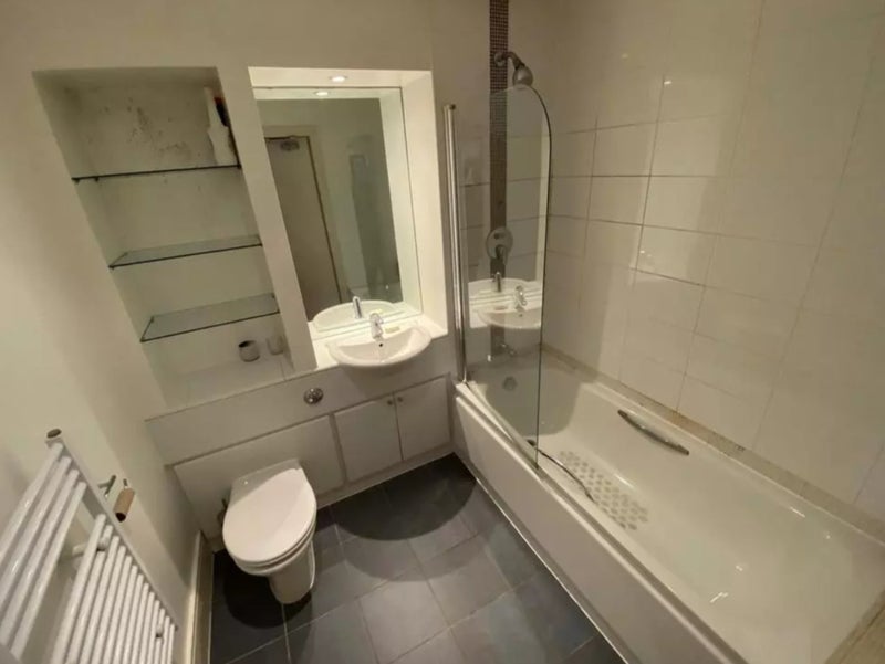 Room Whitworth Street West in Manchester