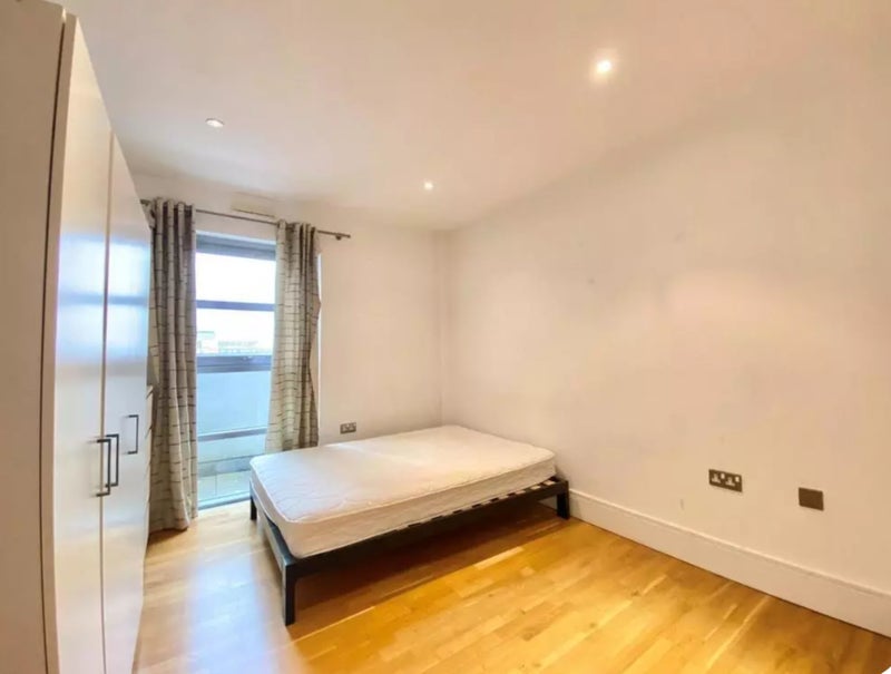 Room Whitworth Street West in Manchester