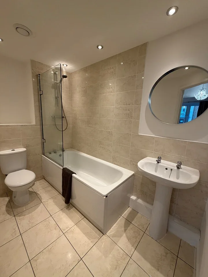 Flat Todd Close in Hertsmere
