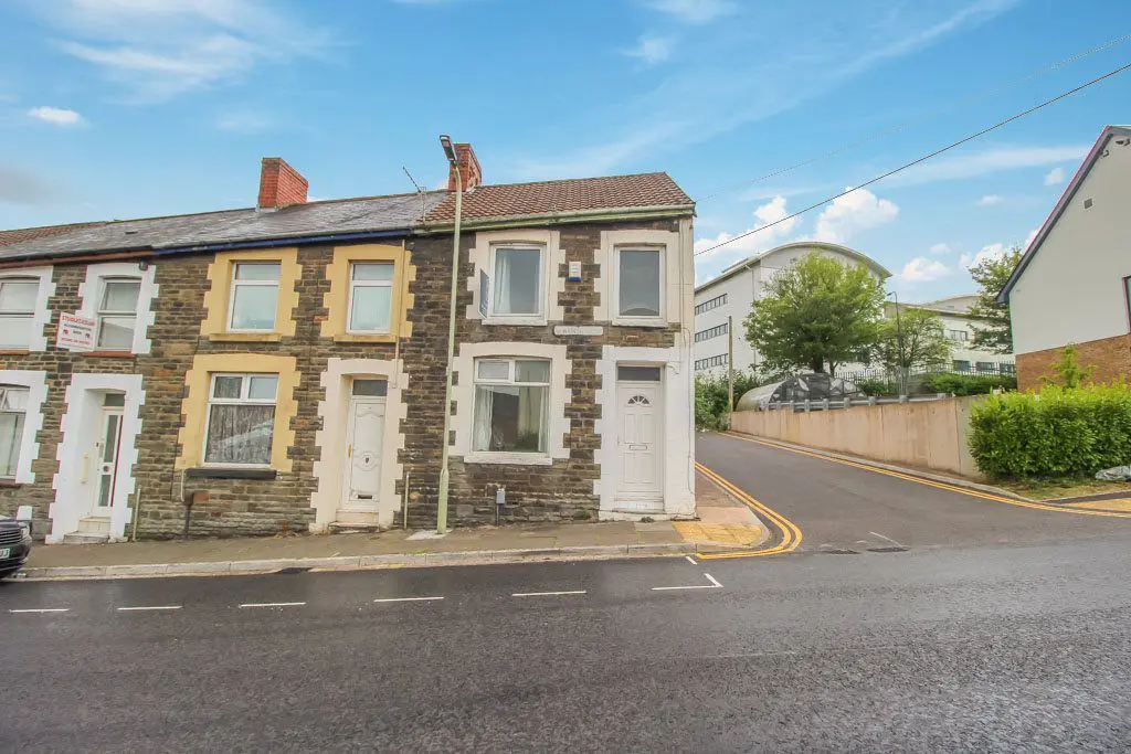 Room Brook Street in Pontypridd