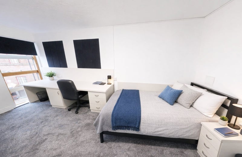 Room Surrey Street in Sheffield