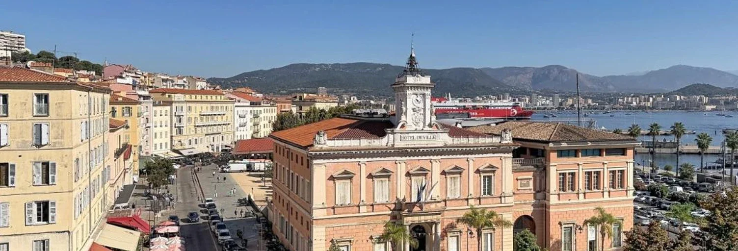 Appartement Place du Maréchal Foch à Ajaccio