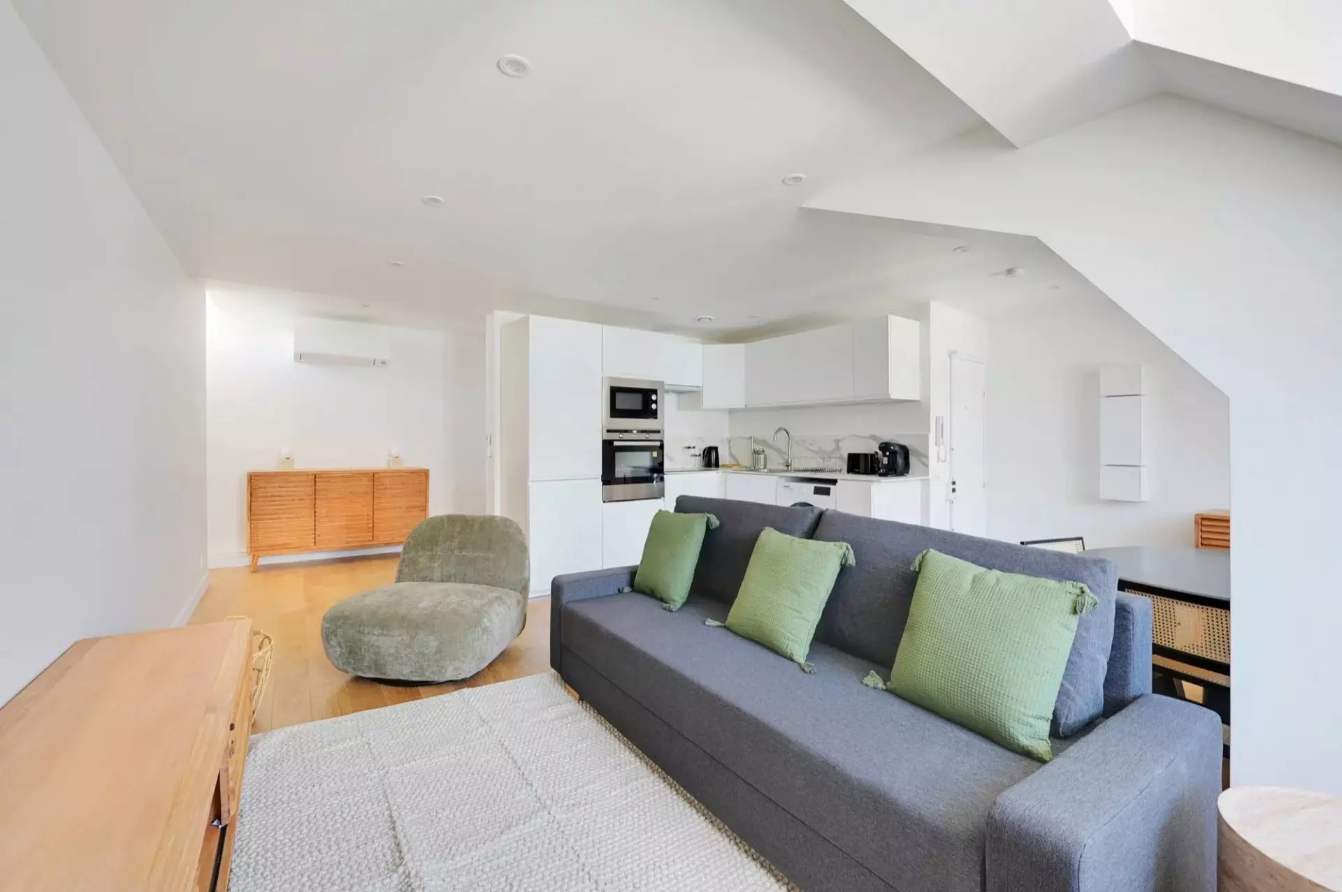 Flat Rue d'Aboukir in Paris