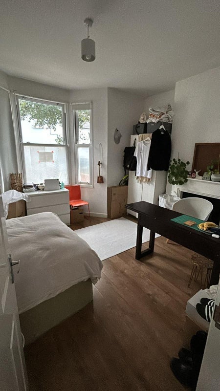Room Cambria Road in Greater London
