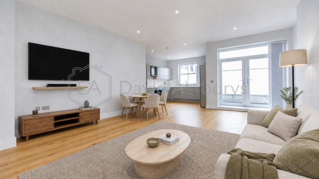 Flat Leighton Road in Greater London