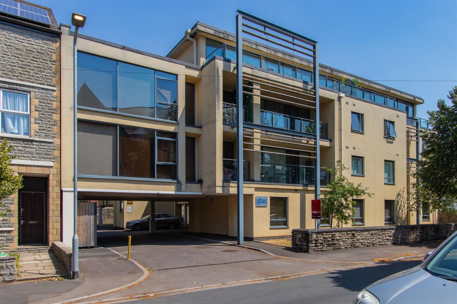 Flat Conway Road in Cardiff