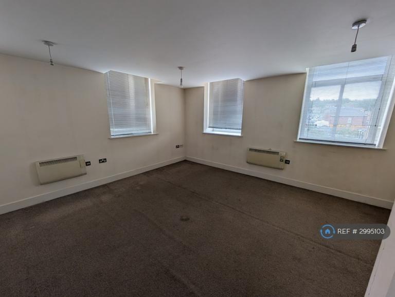 Flat Rotary Close in Kirklees