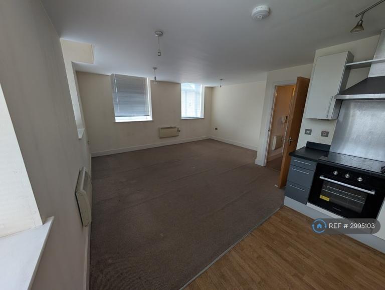 Flat Rotary Close in Kirklees