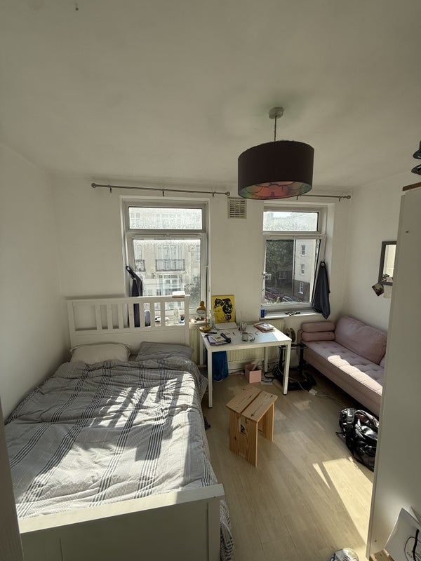 Room Turin Street in Greater London