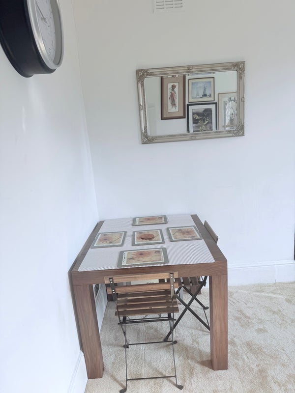 Room Tierney Road in Greater London