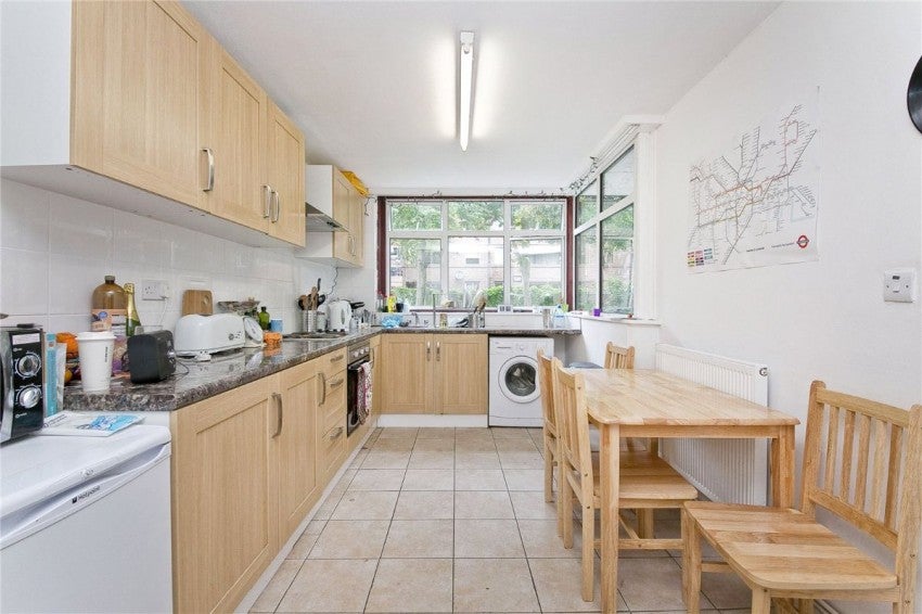 Flat Scholefield Road in Greater London