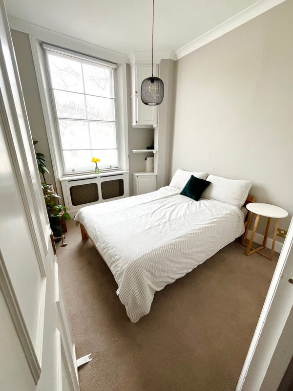 Flat Oakley Street in Greater London