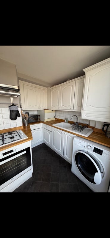 Room Oakley Street in Greater London