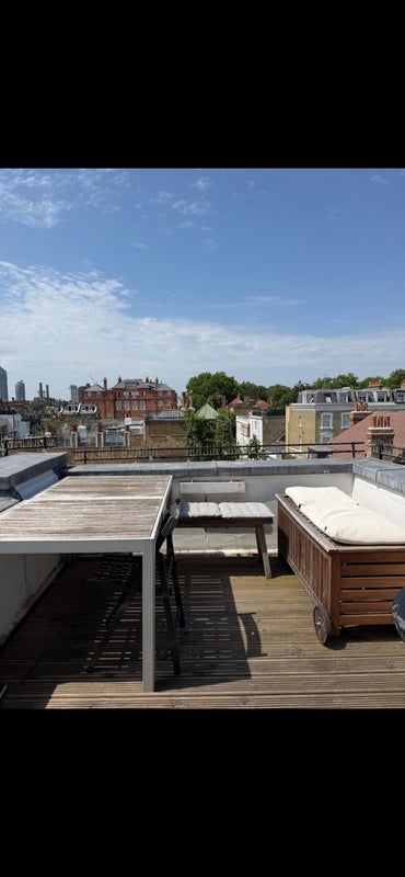 Room Oakley Street in Greater London