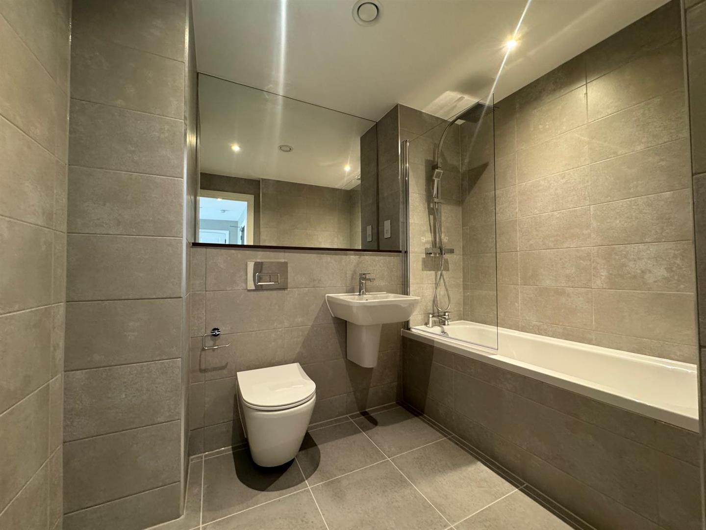Flat Springwell Road in Leeds