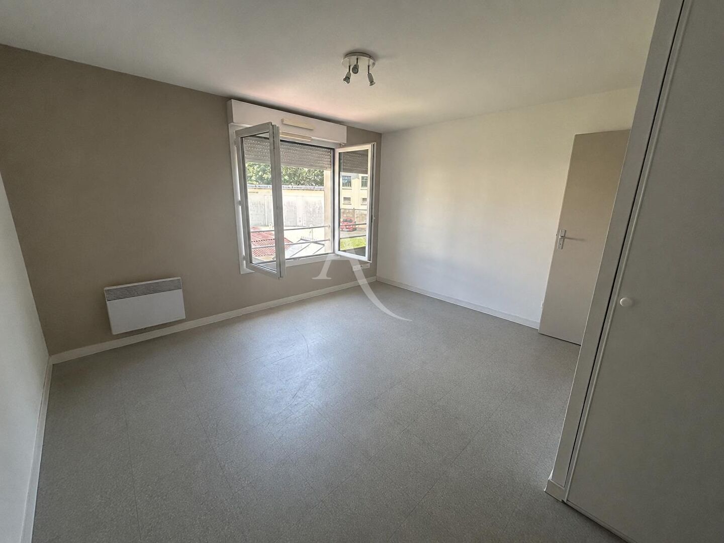 Flat Route de Clisson in Nantes