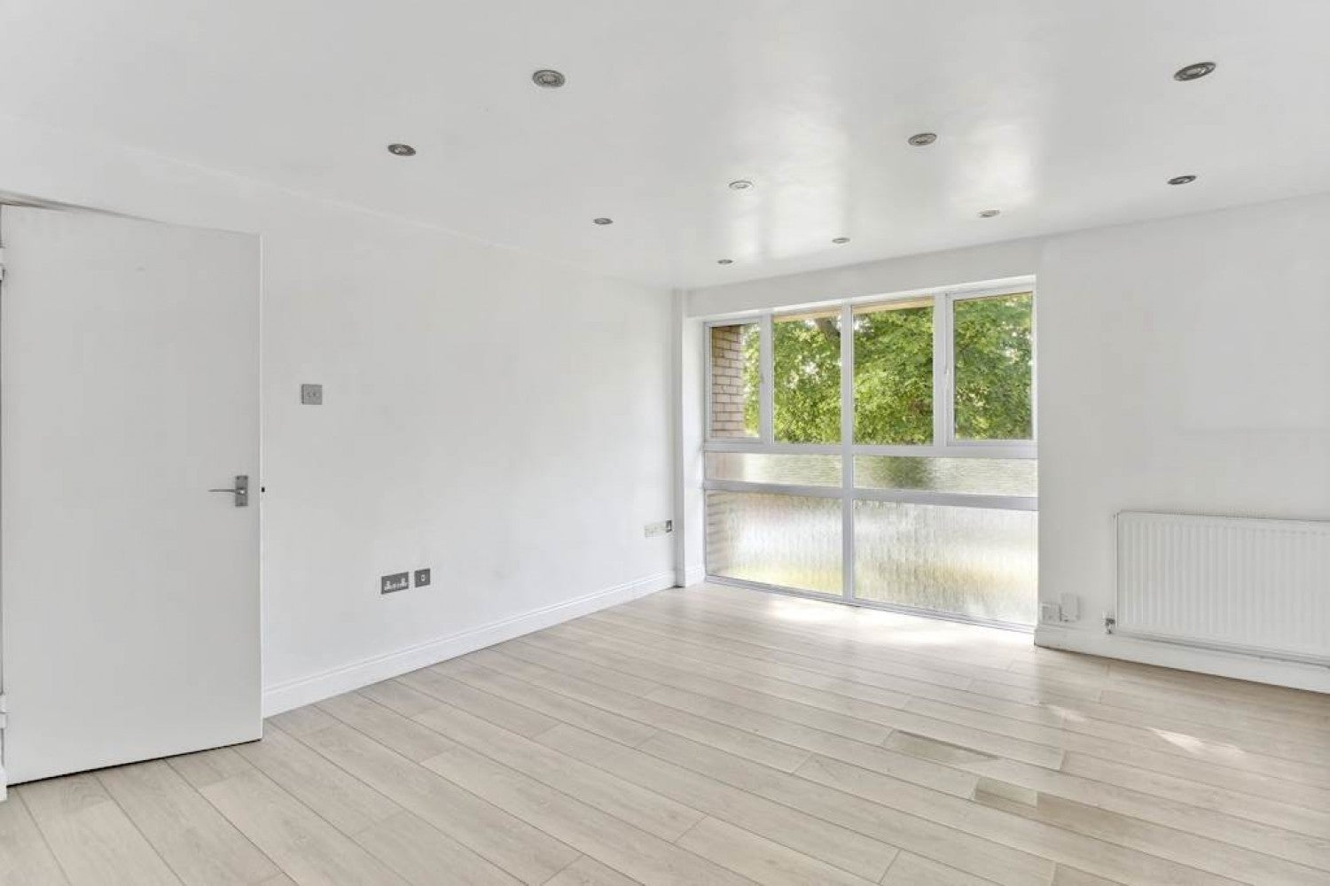 Flat Wharncliffe Gardens in Greater London