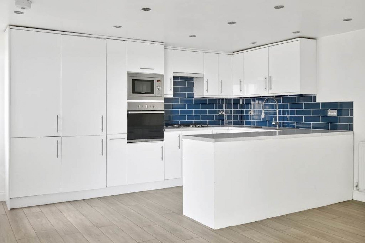 Flat Wharncliffe Gardens in Greater London