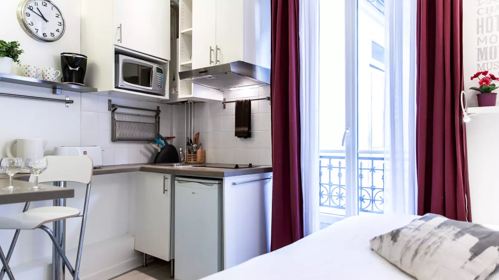 Flat Rue Véron in Paris
