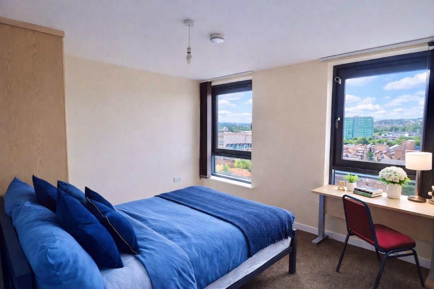 Flat Fitzwilliam Street in Sheffield
