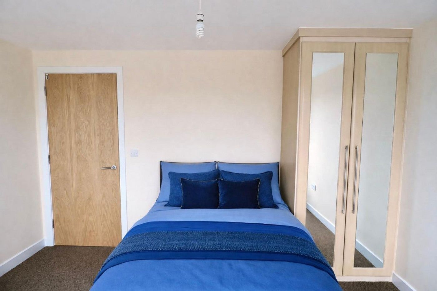 Flat Fitzwilliam Street in Sheffield