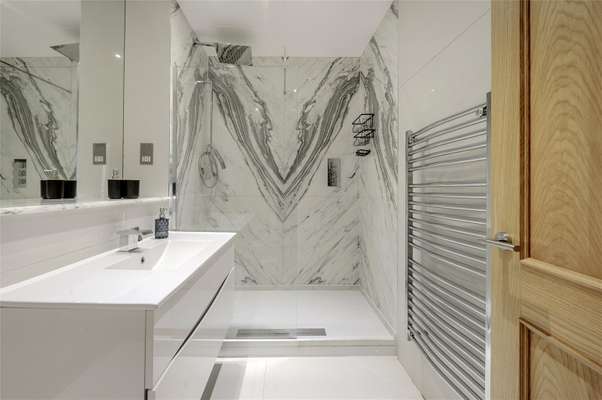 Flat Ennismore Gardens in City of Westminster