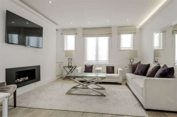 Flat Ennismore Gardens in City of Westminster