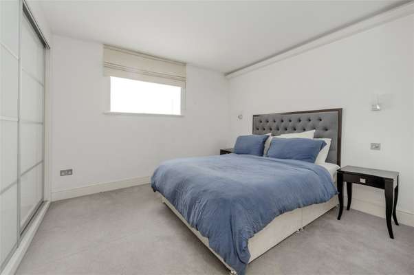 Flat Ennismore Gardens in City of Westminster